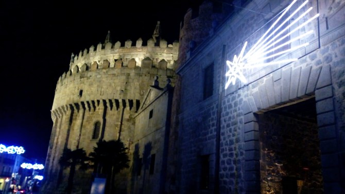 Iluminación navideña en Ávila.