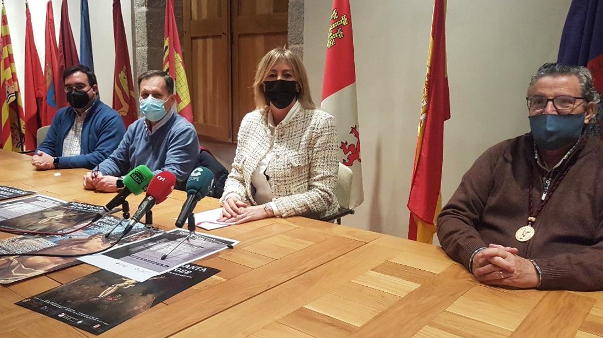 Presentación de 'Descubriendo una Semana Santa diferente'.