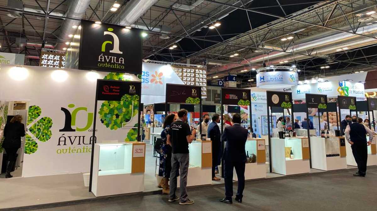 Estand de Ávila Auténtica en el Salón Gourmets en 2021.
