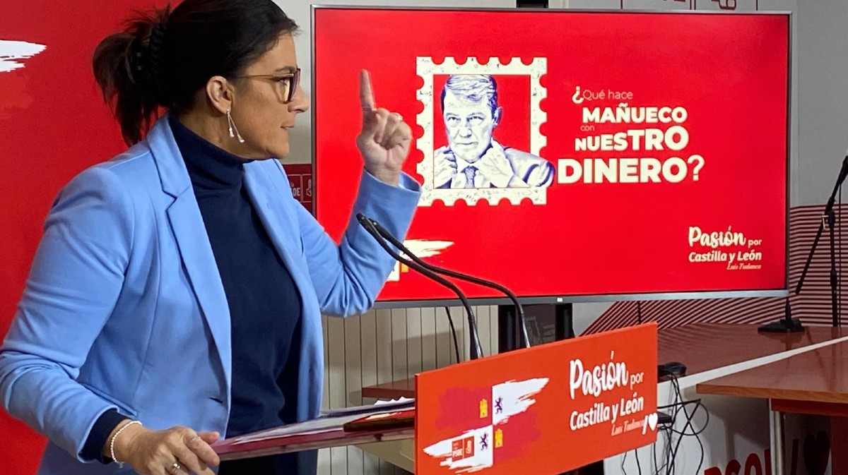 La secretaria de Organiozación del PSOECyL, Ana Sánchez, en Ávila.