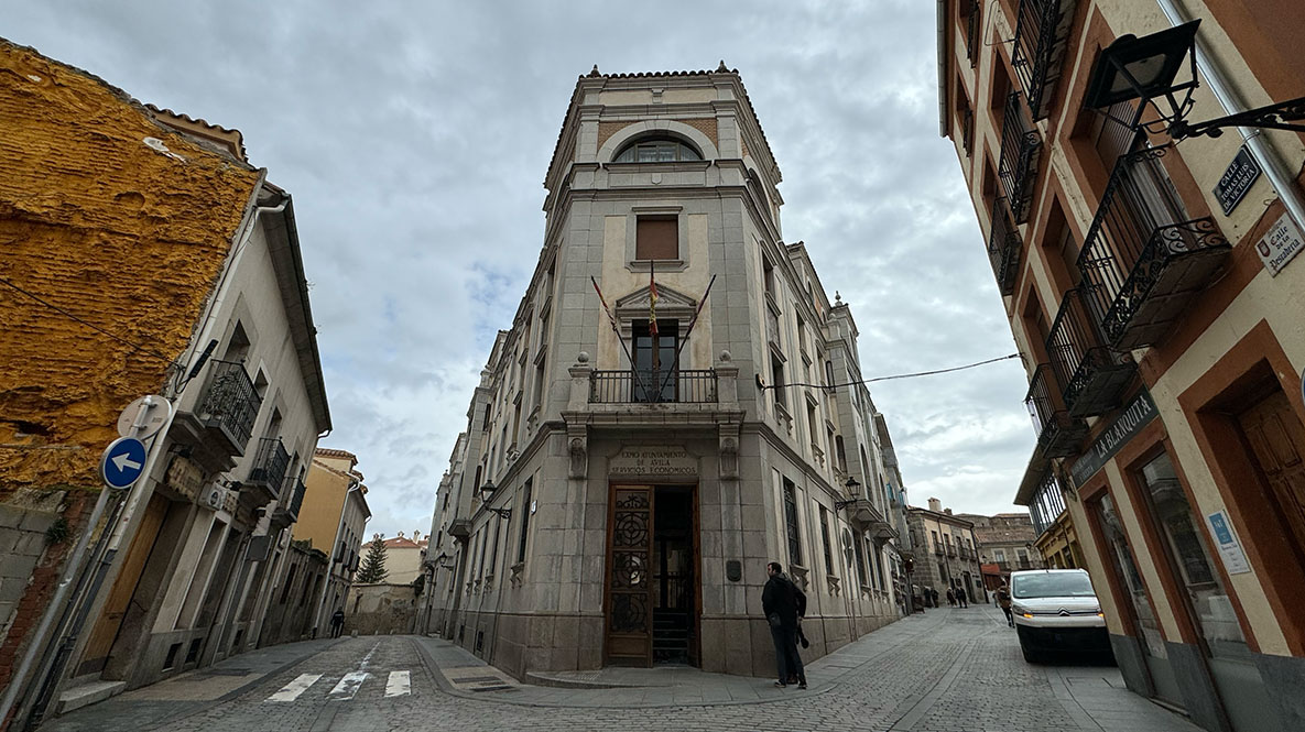 Edificio municipal de servicios económicos