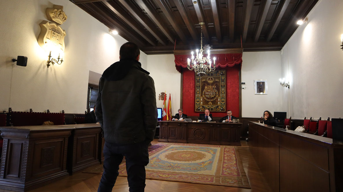 El condenado durante la celebración de la segunda sesión de la vista oral