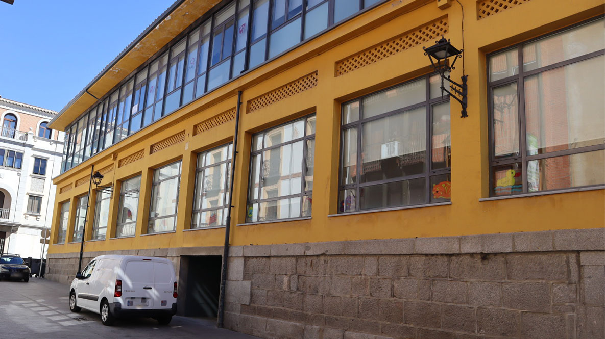 Accesos de la planta baja del Mercado de Abastos