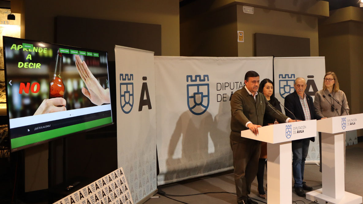 Firma del convenio de colaboración entre Diputación y Geara