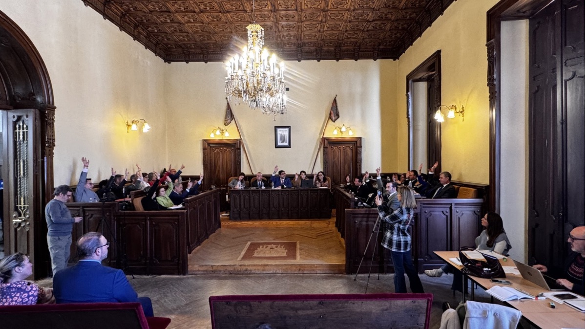 VÍDEO | El Ayuntamiento revisará las plazas de aparcamiento para personas con movilidad reducida