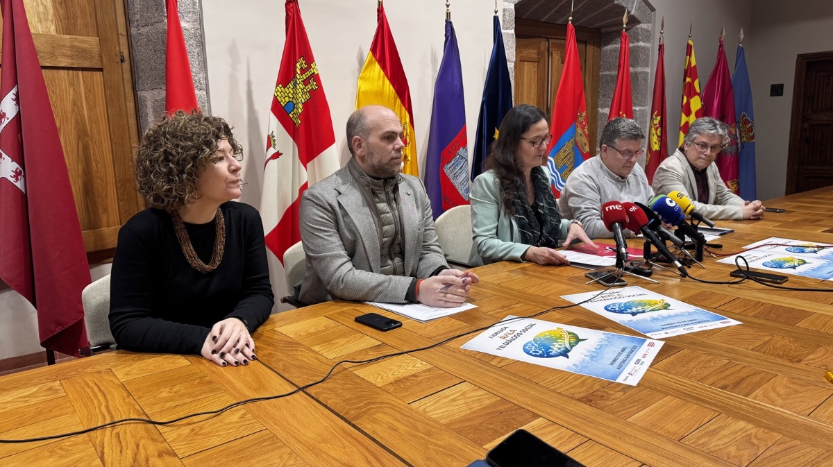 Alertan del riesgo del diálogo social en Castilla y León ante un posible pacto PP-Vox