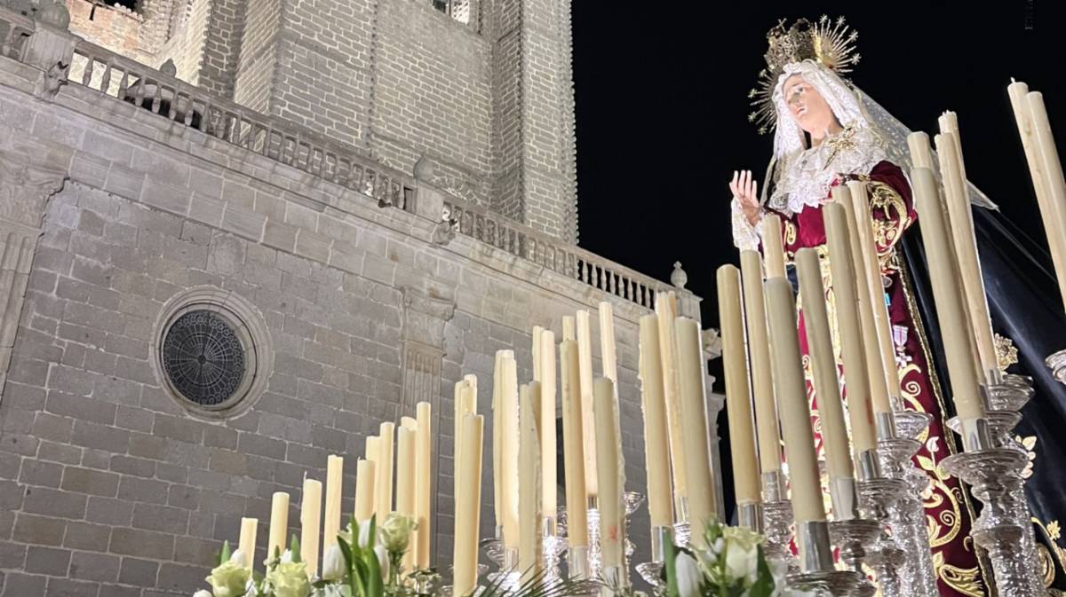 Detalle del cartel de la Semana Santa de &Aacute;vila 2026