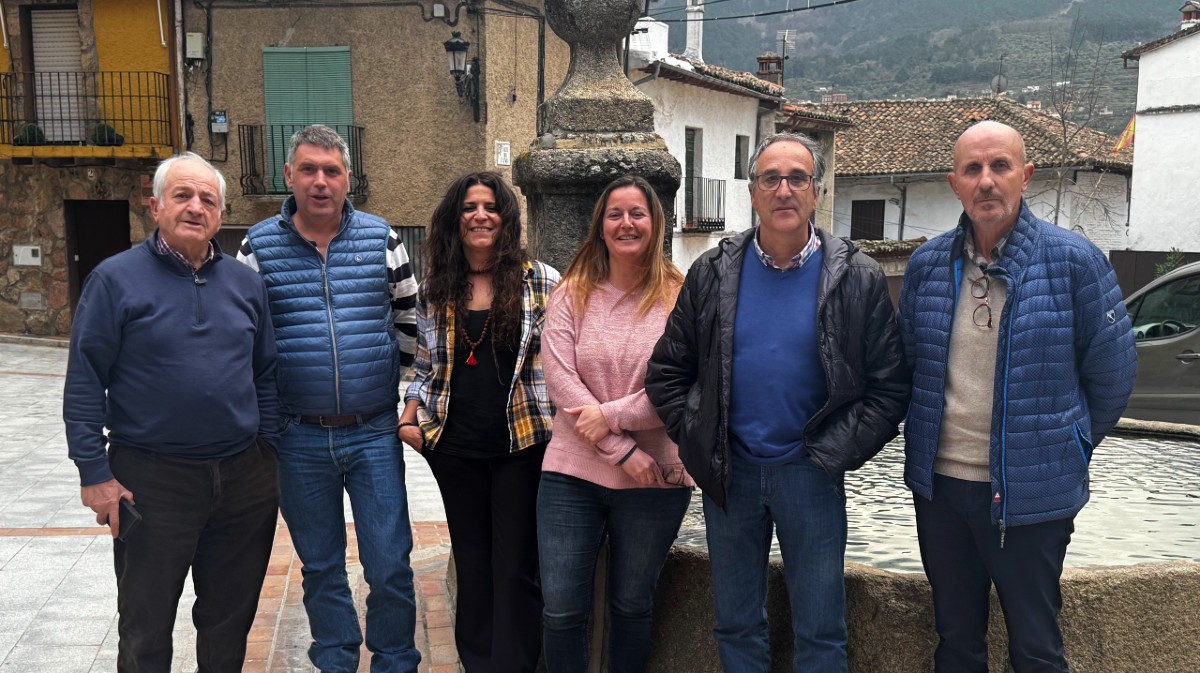 Representantes de las almazaras del Ti&eacute;tar.