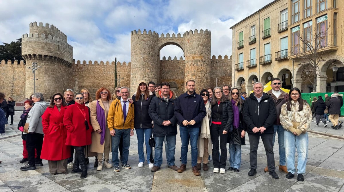 Candidatos y representantes del PSOE que han acudido a la manifestaci&oacute;n del 8M.