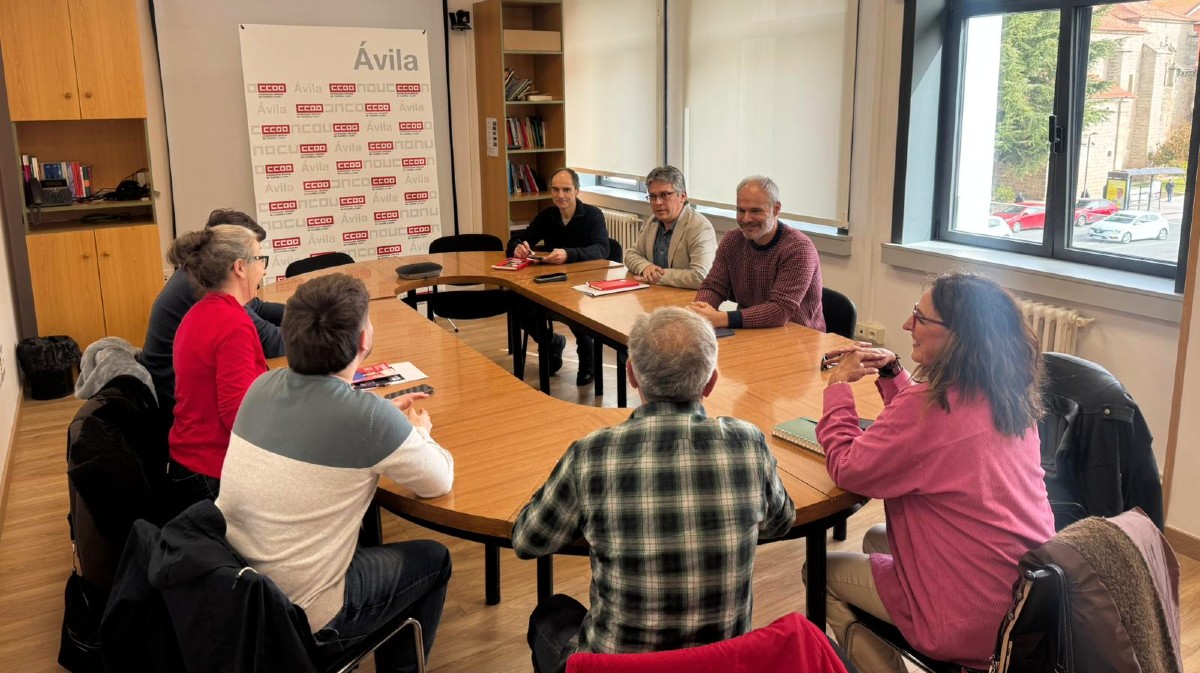 Reuni&oacute;n de CCOO con los candidatos del PSOE.