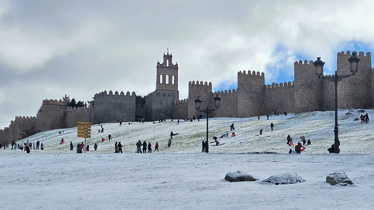 Aviso amarillo por nevadas en Ávila: acumulaciones de hasta diez centímetros