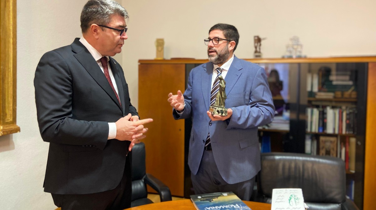 El cónsul general de Rumanía en España visita Ávila