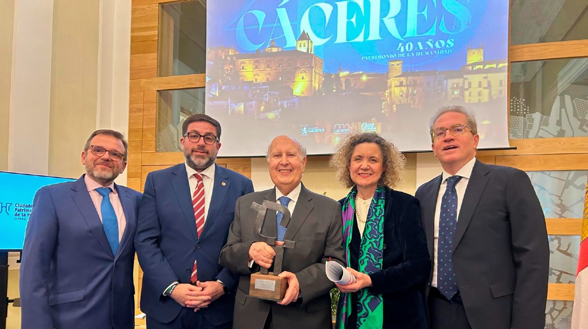 Las Ciudades Patrimonio reconocen la labor de la Fundación Tatiana y amplían 'Las noches del patrimonio'