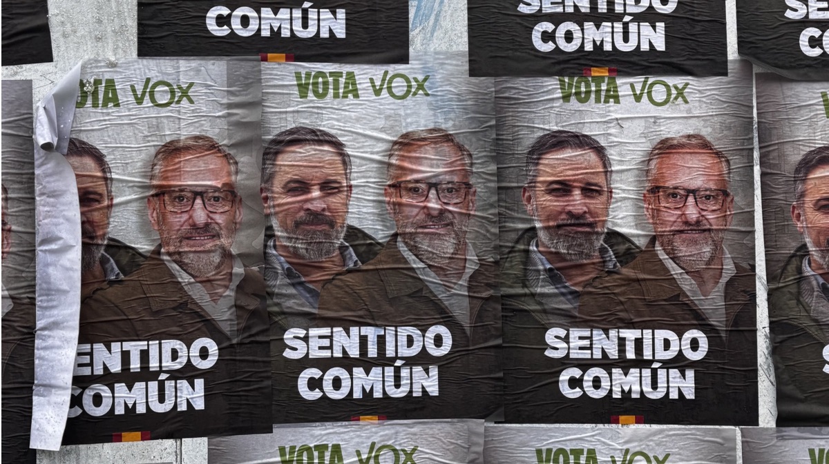 Santiago Abascal y Carlos Poll&aacute;n en un cartel electoral de Vox.