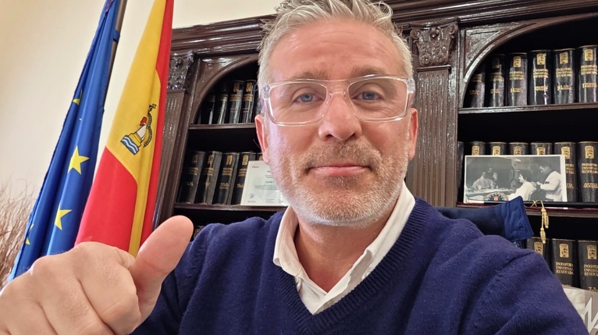 El alcalde de Pedro Benardo pide el voto para el PP