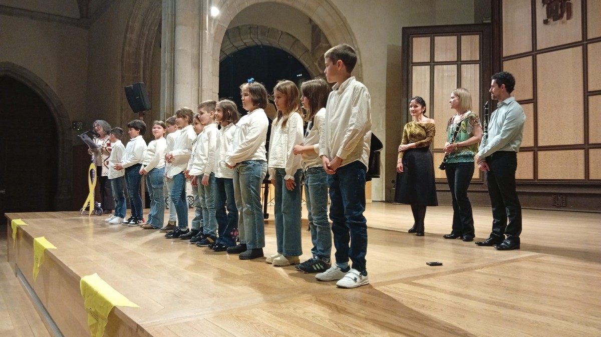 VÍDEO | Clarinete solidario contra el cáncer infantil