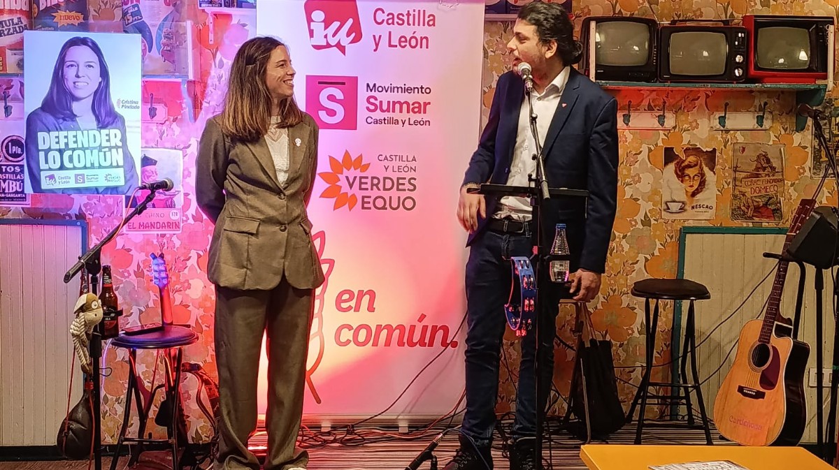 Cristina Pindado y Juan Schirinzi, diputado de IU en Extremadura.