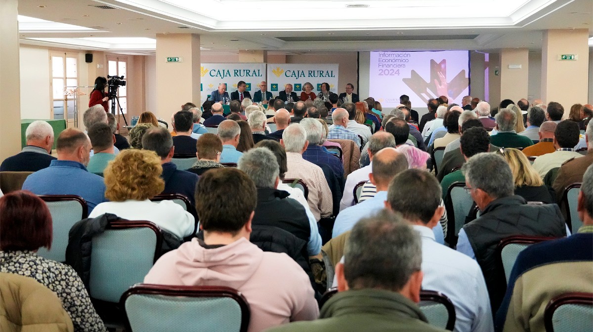 Imagen de una anterior Junta Preparatoria de Caja Rural de Salamanca.