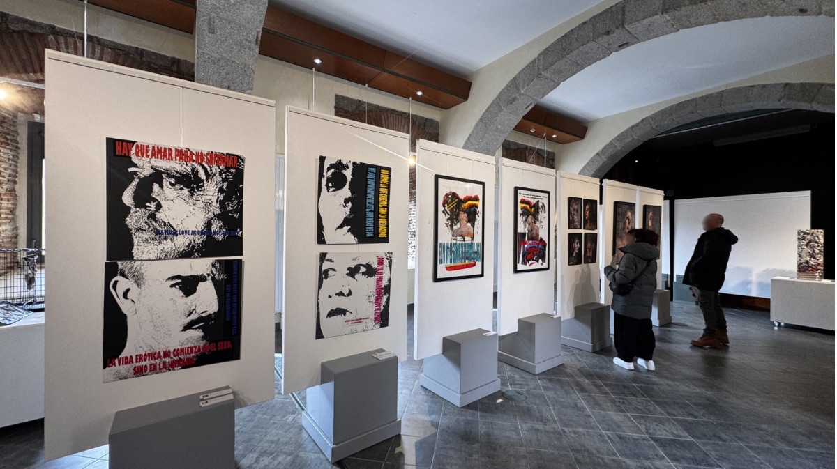 Exposici&oacute;n &lsquo;El peso del presente&rsquo;