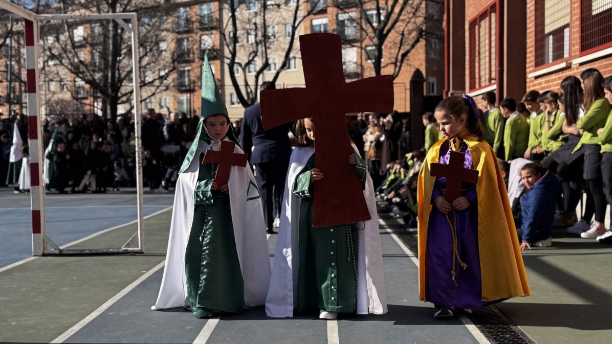 Procesi&oacute;n de La Borriquilla en el colegio Pablo VI
