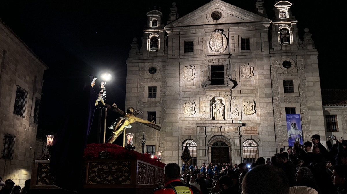 Procesi&oacute;n del V&iacute;a Matris