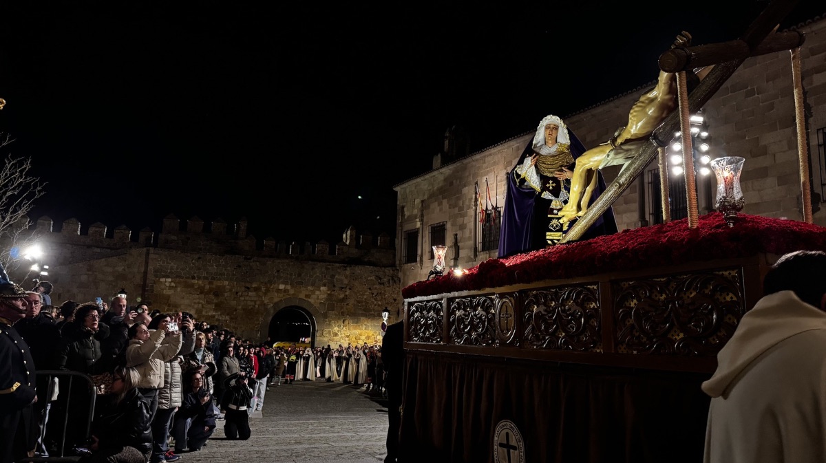 Procesi&oacute;n del V&iacute;a Matris