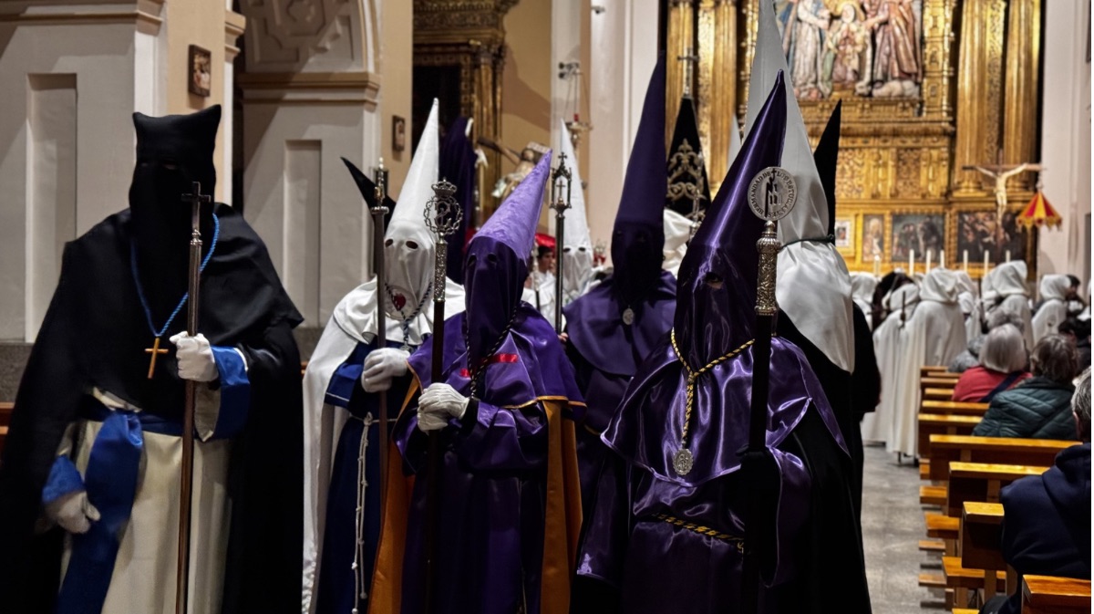Procesi&oacute;n del V&iacute;a Matris