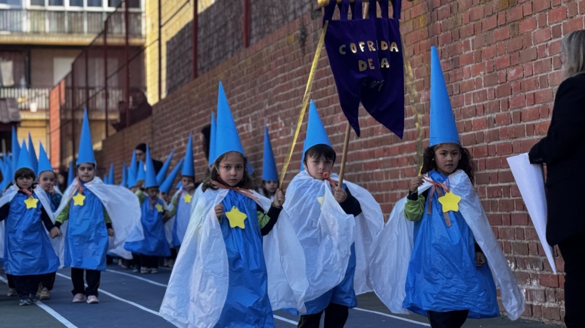 Procesi&oacute;n de La Borriquilla en el colegio Pablo VI