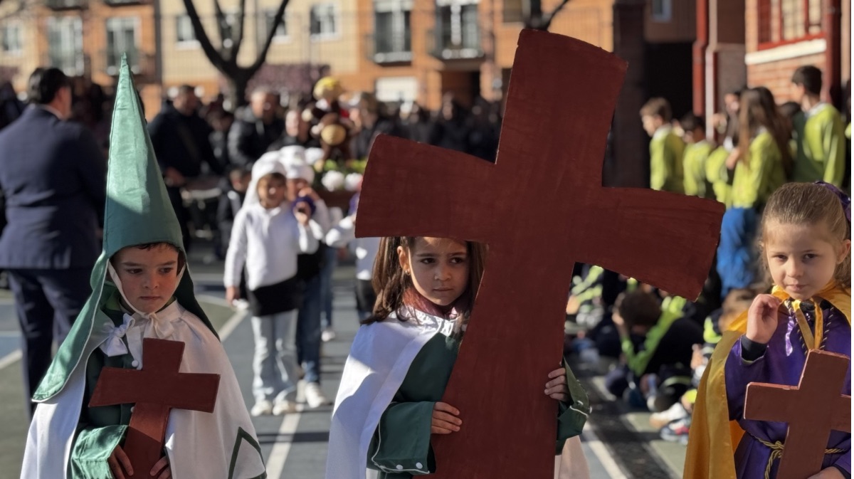 Procesi&oacute;n de La Borriquilla en el colegio Pablo VI