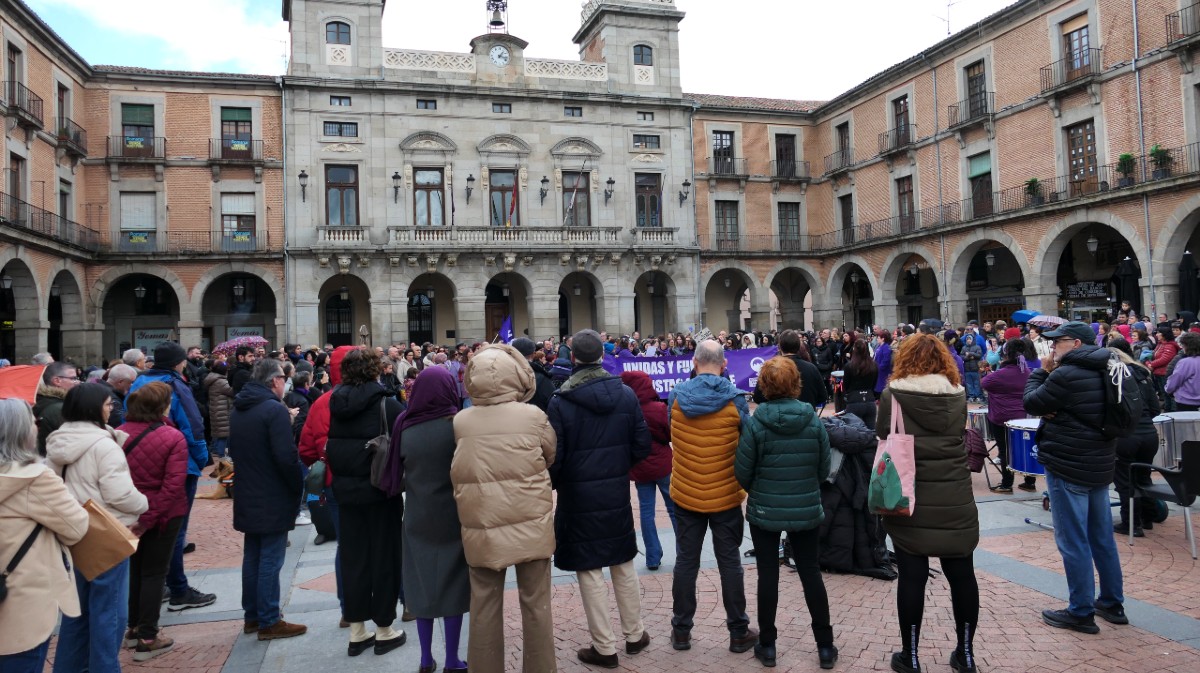 Mnaifestaci&oacute;n del 8M en &Aacute;vila.