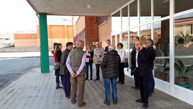 Visita del delegado territorial el Colegio Juan Arraban, en El Barco de Ávila.