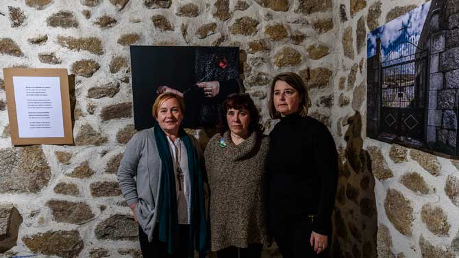 Exposición contra la violencia de género en Pradosegar.