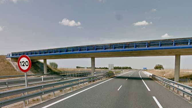 Autovía Ávila-Salamanca.