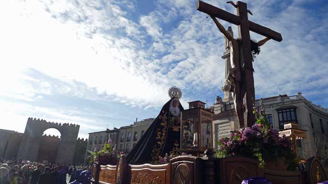 Procesi&oacute;n de los Estudiantes.