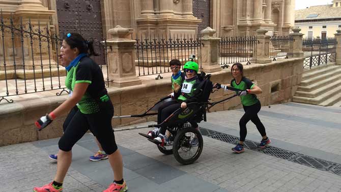 Equipo de Pronisa en el II Campeonato de España de Joëlette en Lorca.