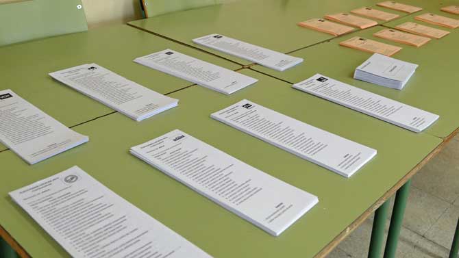 Papeletas en un colegio electoral en 2015.