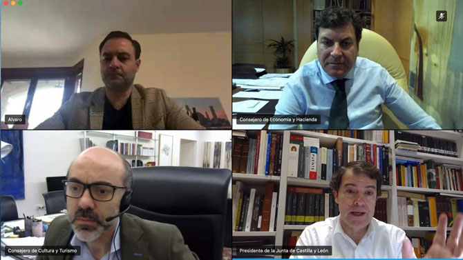 V&iacute;deoconferencia con los empresarios de hosteler&iacute;a.