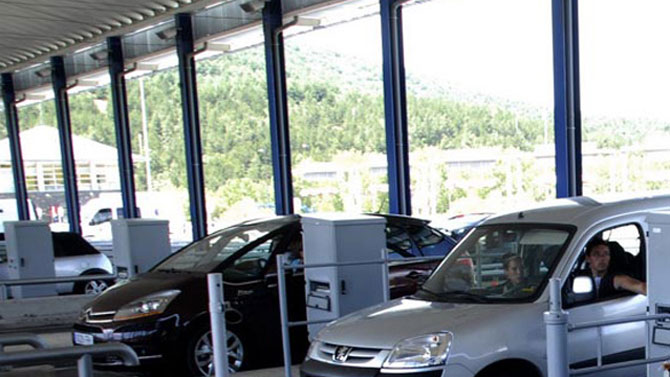 Peaje en la autopista AP-6.