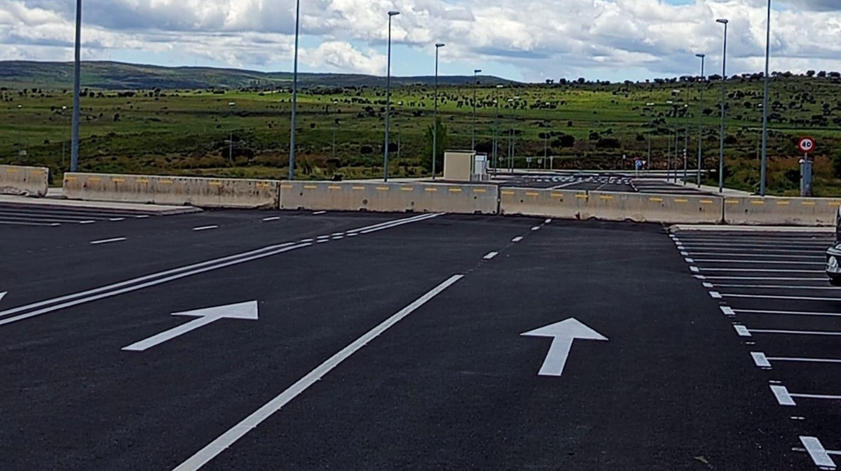 CCOO exige la apertura del aparcamiento y la reparación urgente del polígono de Vicolozano