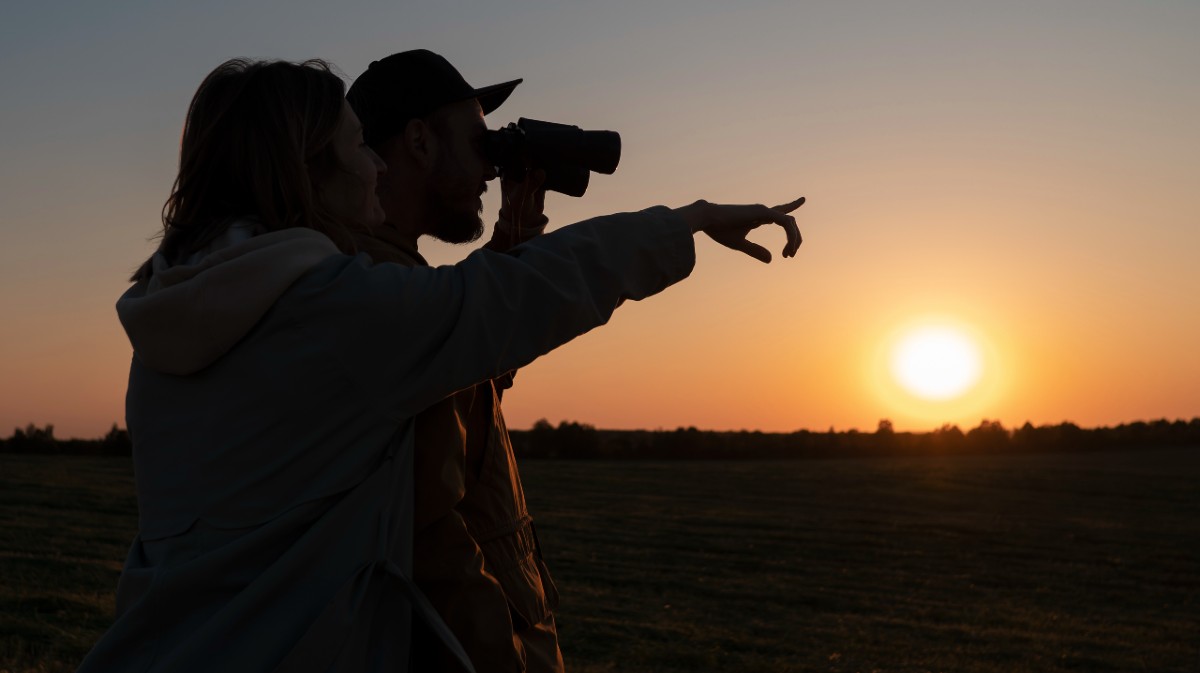 Observaci&oacute;n de un eclipse solar.