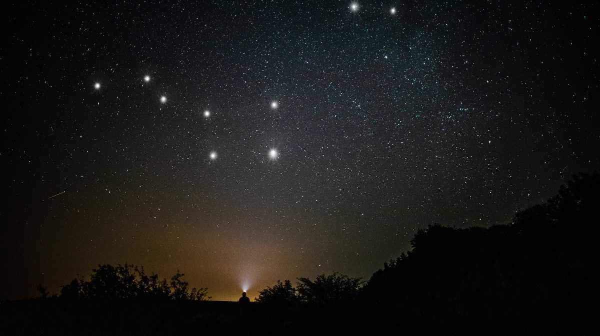 Vista de las estrellas durante la noche.