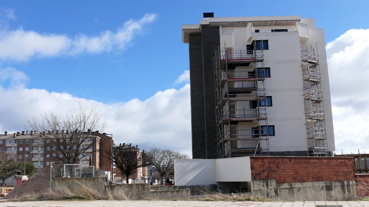 Vivienda en construcci&oacute;n en &Aacute;vila.