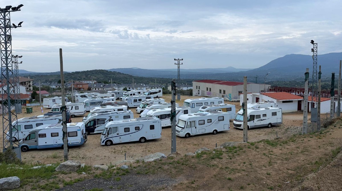 Quedada de caravanas en Cebreros.