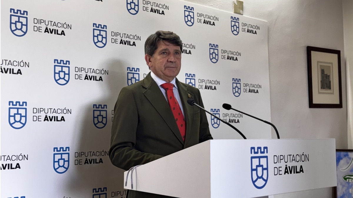 La Diputación traslada su pésame a Sebastián González por la muerte de su esposa