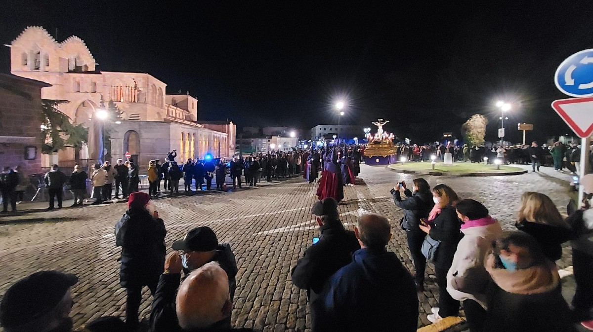 Viacrucis del Viernes Santo en &Aacute;vila.