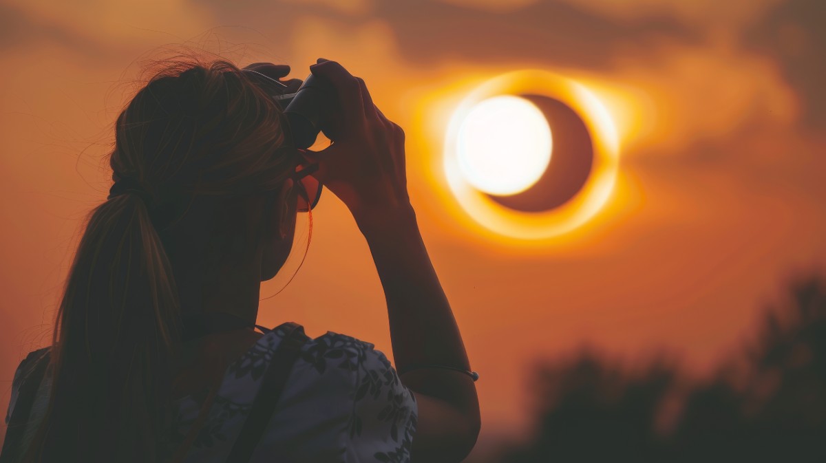 Observaci&oacute;n de un eclipse solar.