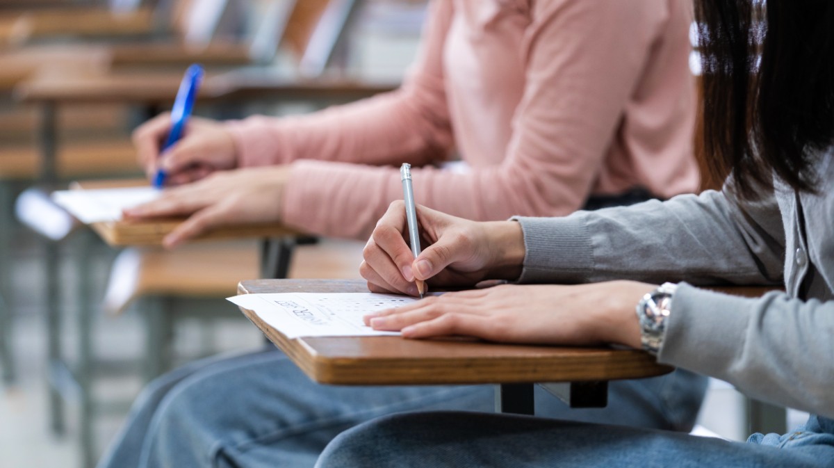 Imagen de archibvo de un examen de oposiciones.