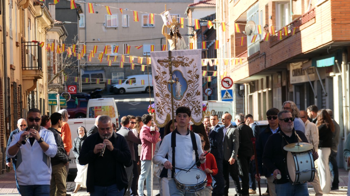 Encuentro antes de la procesi&oacute;n del Resucitado.