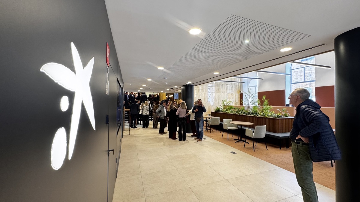 CaixaBank renueva su sede en el Mercado Grande