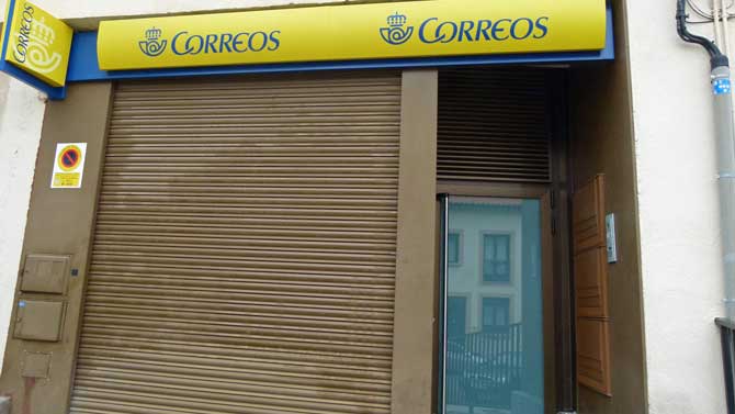 Dependencias de Correos en la calle Valseca.